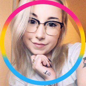 Meet your Posher, Aly